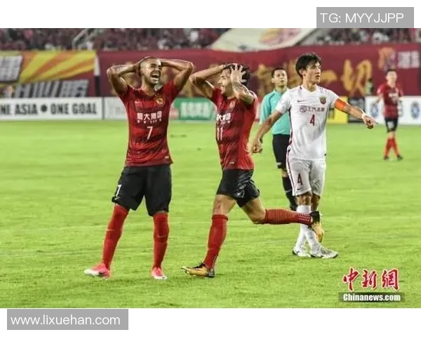 足球亚冠精彩对决引发热潮球迷热情高涨期待球队表现